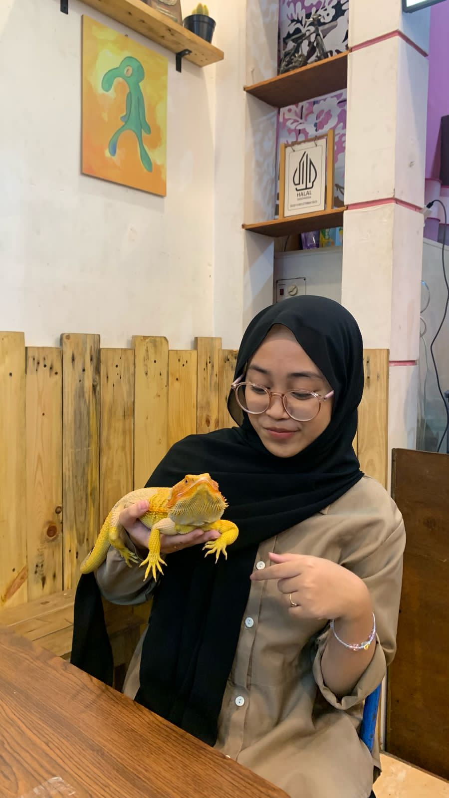 Profile picture of Adellia Khairunnisa Nurfajri